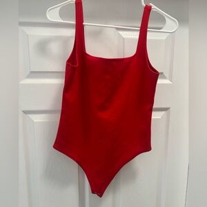 Express Bold Red Top